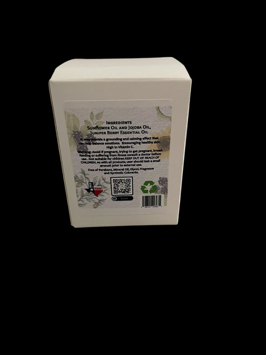 Juniper berries are packed with health benefits, thanks to their rich antioxidant and anti-inflammatory properties. 